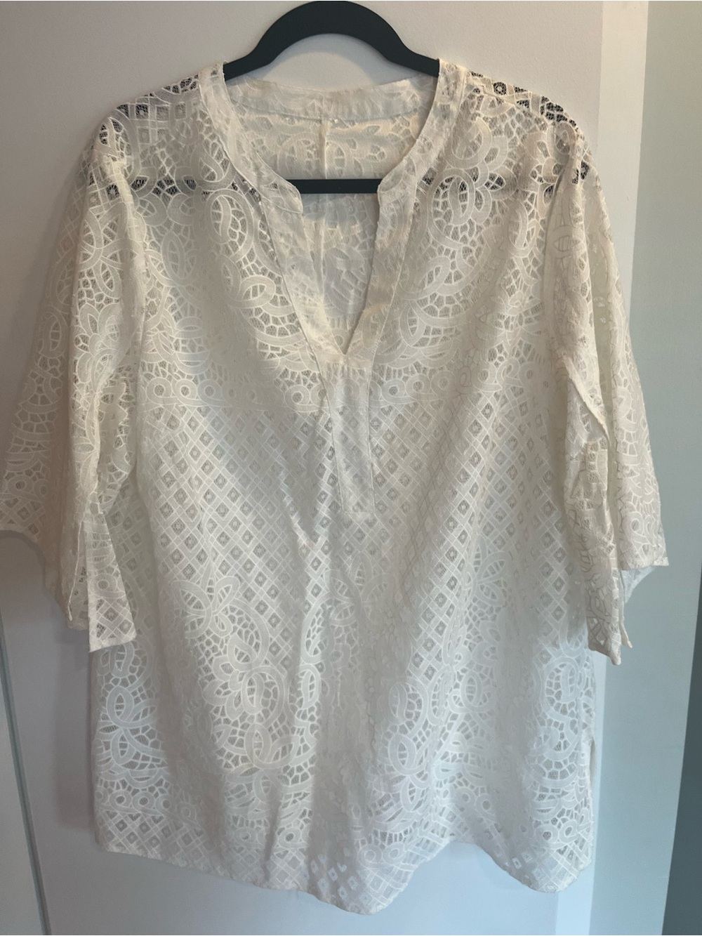 White Lace Split-Neck Women’s Tunic/Beach Cover-Up